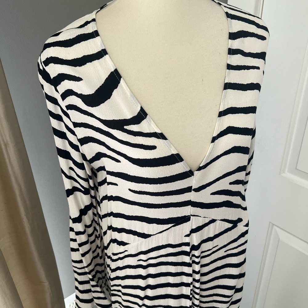 H&M deep V neck Black and White Zebra Print Dress